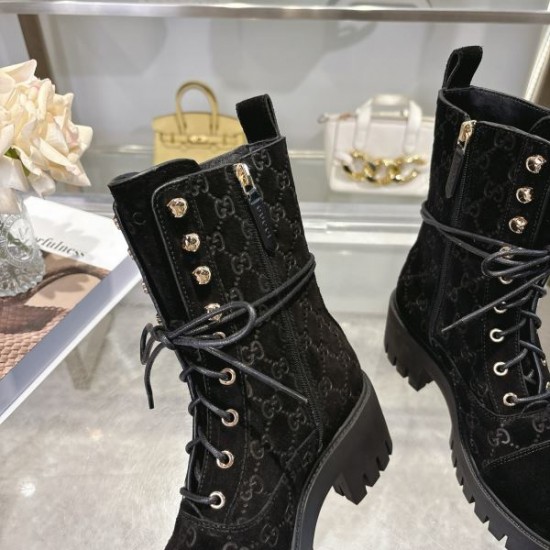 2025FW 先着順で早い者勝ち GUCCI グッチ ブーツ