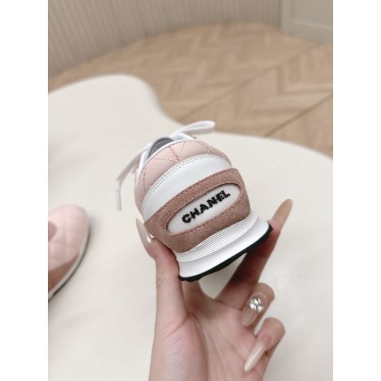 2025FW 秋冬新作で即完売必至 雑誌掲載 CHANEL シャネル スニーカー