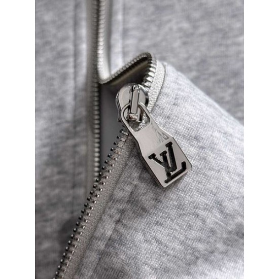 2025FW LOUIS VUITTON ルイヴィトン 上下セット 冬でも軽やかに着こなせるコーデ