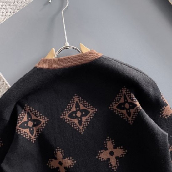 2025FW LOUIS VUITTON ルイヴィトン セーター 冬コーデ必須の定番ニット