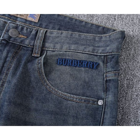 2025FW BURBERRY バーバリー ジーパン 視線を集める今冬注目モデル