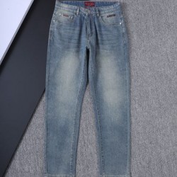 2025FW GUCCI グッチ ジーパン 冬スタイルを大満喫できる注目作