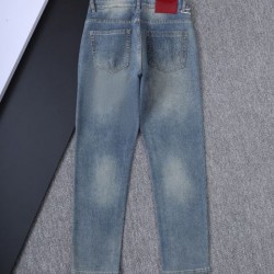 2025FW GUCCI グッチ ジーパン 冬スタイルを大満喫できる注目作