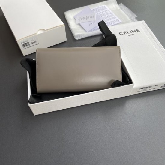 2025FW 長財布 CELINE セリーヌ この冬にぜひ加えたいデザイン
