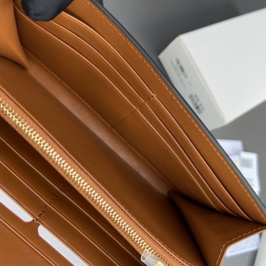 2025FW 長財布 CELINE セリーヌ 新作、数量限定のお得なセール開催中