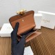 2025FW 三つ折り財布 CELINE セリーヌ 秋冬シーズンで注目の新作