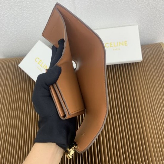 2025FW 三つ折り財布 CELINE セリーヌ 日本未上陸の話題のブランド