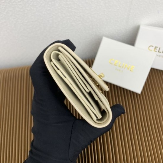 2025FW 三つ折り財布 CELINE セリーヌ 大人の魅力が溢れ出るデザイン