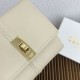 2025FW 三つ折り財布 CELINE セリーヌ 大人の魅力が溢れ出るデザイン