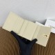 2025FW 三つ折り財布 CELINE セリーヌ 大人の魅力が溢れ出るデザイン