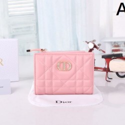 2025FW 二つ折り財布 DIOR ディオール ファン必見、注目の秋冬新作
