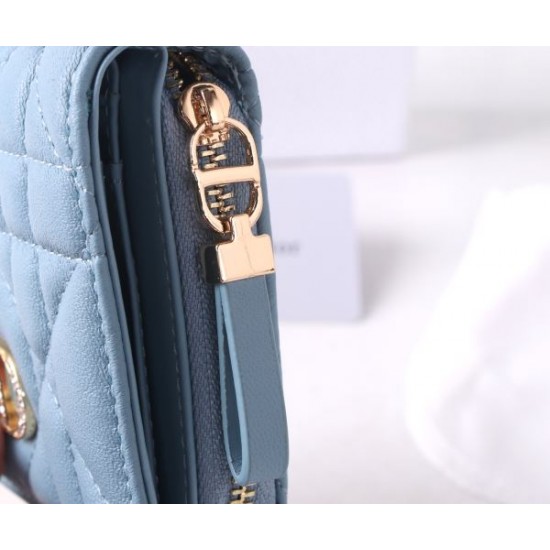 2025FW 二つ折り財布 DIOR ディオール 人気アイテム、早めの購入がおすすめ