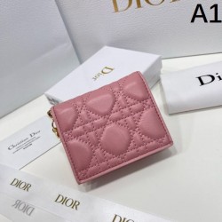 2025FW 二つ折り財布 DIOR ディオール 今季注目の話題作、必見の新作