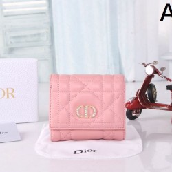 2025FW 三つ折り財布 DIOR ディオール 飽きの来ない洗練されたデザイン
