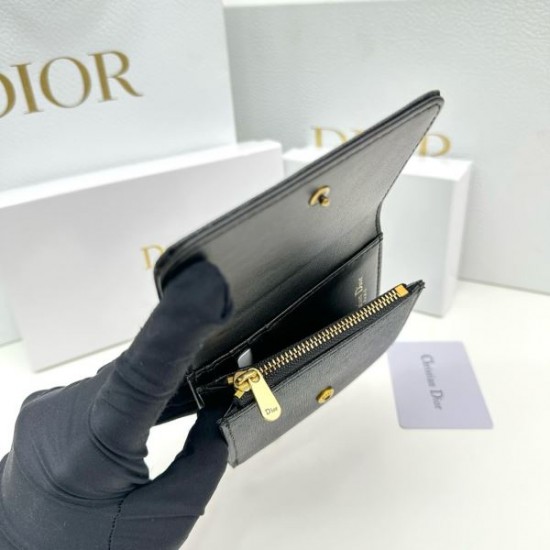 2025FW 三つ折り財布 DIOR ディオール 愛用者続出！定番人気のアイテム
