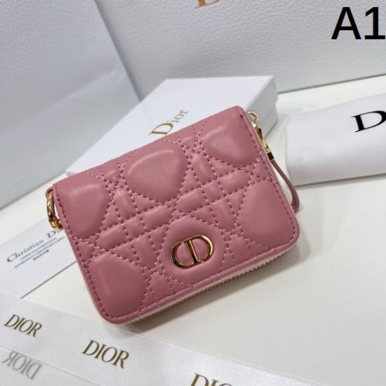 2025FW コインケース DIOR ディオール スタイリッシュでカッコよく決まる