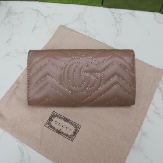 2025FW 長財布 GUCCI グッチ 存在感抜群、注目のスタイル