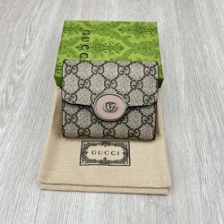 2025FW 三つ折り財布 GUCCI グッチ ファッション誌にも登場する注目アイテム