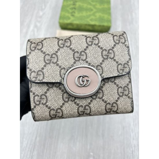 2025FW 三つ折り財布 GUCCI グッチ ファッション誌にも登場する注目アイテム