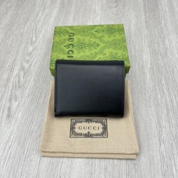 2025FW 三つ折り財布 GUCCI グッチ トップトレンド、ファッション感満載