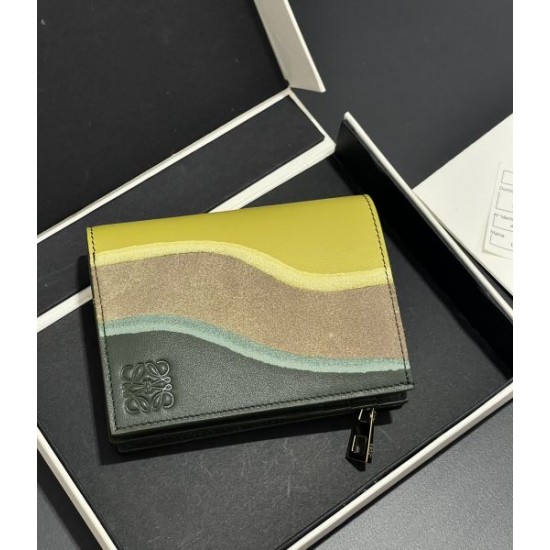 2025FW 二つ折り財布 LOEWE ロエベ 人気モデル、今冬の注目新作