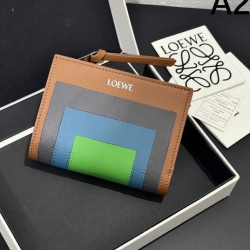 2025FW 二つ折り財布 LOEWE ロエベ 秋冬シーズンにぴったりなファン必見の新作