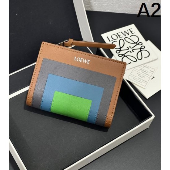 2025FW 二つ折り財布 LOEWE ロエベ 秋冬シーズンにぴったりなファン必見の新作