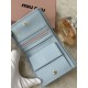 2025FW 二つ折り財布 MIU MIU ミュウミュウ 話題沸騰中の最新冬季新作