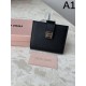 2025FW 二つ折り財布 MIU MIU ミュウミュウ この冬、心ゆくまで楽しめる逸品