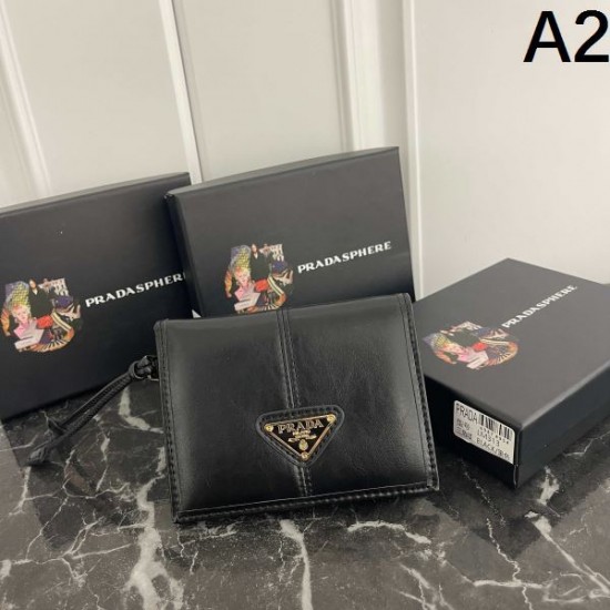 2025FW 二つ折り財布 PRADA プラダ 目を引く、必見の冬季新作