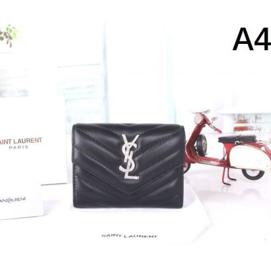 2025FW 三つ折り財布 YSL イヴ サンローラン カジュアルコーデにぴったりなアイテム