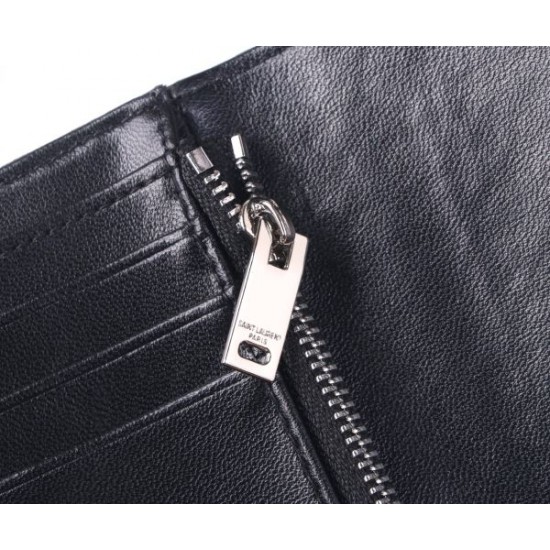 2025FW 三つ折り財布 YSL イヴ サンローラン カジュアルコーデにぴったりなアイテム