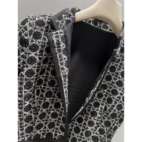 2026新品 ワンピース DIOR ディオール 雑誌掲載・街中で話題