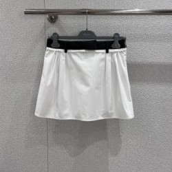 2026新品 スカート PRADA プラダ 取扱店舗限定の希少アイテム