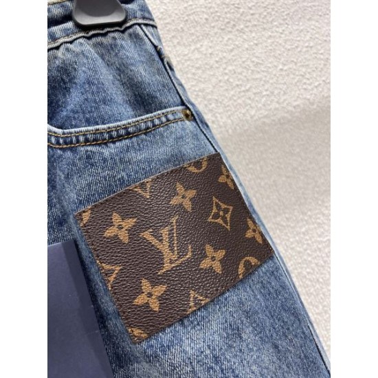 2026新品 デニムパンツ LOUIS VUITTON ルイヴィトン 魅力の詰まったスタイル