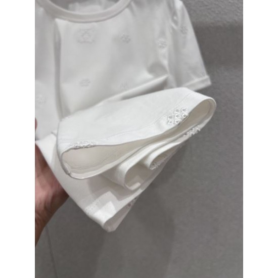 2026新品 半袖Tシャツ CHANEL シャネル 個性を引き立てるデザイン