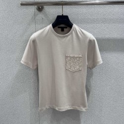 2026新品 半袖Tシャツ LOUIS VUITTON ルイヴィトン レトロ感漂うデザイン