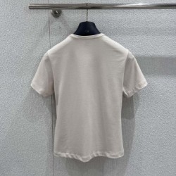 2026新品 半袖Tシャツ LOUIS VUITTON ルイヴィトン レトロ感漂うデザイン
