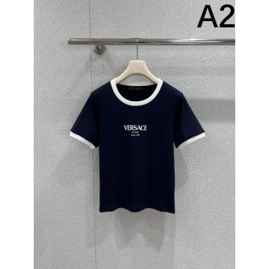 2026新品 半袖Tシャツ VERSACE ヴェルサーチェ ブランドらしさ際立つ一着
