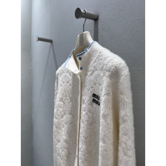2026新品 ニットカーディガン MIU MIU ミュウミュウ 甘辛ミックスの旬デザイン