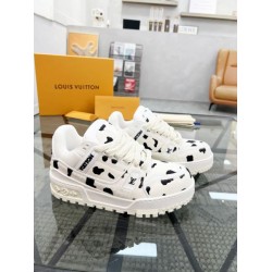 LOUIS VUITTON ルイヴィトン 2025SS 限定価格 メンズ用 カジュアルシューズ