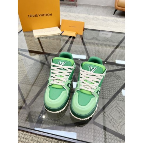 LOUIS VUITTON ルイヴィトン 2025SS 人気新作 メンズ用 カジュアルシューズ LOUIS VUITTON ルイヴィトン 2025SS 人気新作 メンズ用 カジュアルシューズ
