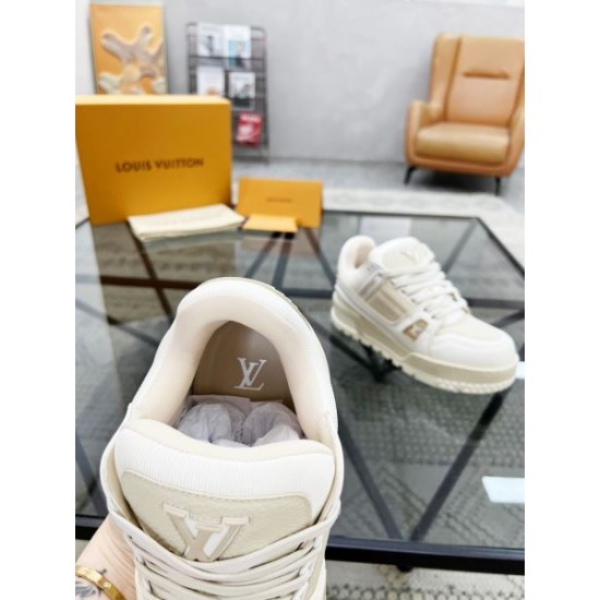 LOUIS VUITTON ルイヴィトン 2025SS 人気爆発 メンズ用 カジュアルシューズ LOUIS VUITTON ルイヴィトン 2025SS 人気爆発 メンズ用 カジュアルシューズ