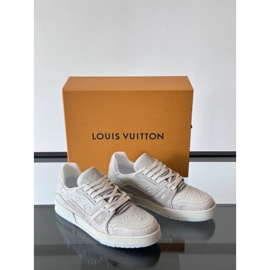 LOUIS VUITTON ルイヴィトン 2025SS 人気No.1 メンズ用 カジュアルシューズ LOUIS VUITTON ルイヴィトン 2025SS 人気No.1 メンズ用 カジュアルシューズ