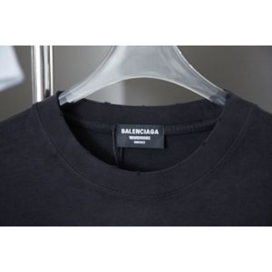 2025SS 半袖Tシャツ BALENCIAGA バレンシアガ 斬新なスタイル 2025SS 半袖Tシャツ BALENCIAGA バレンシアガ 斬新なスタイル