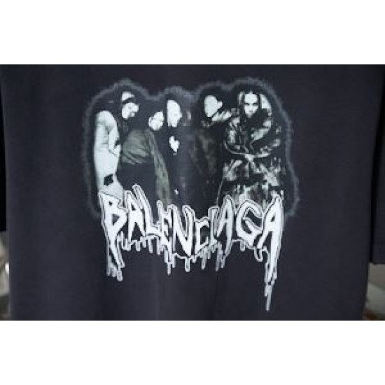 2025SS 半袖Tシャツ BALENCIAGA バレンシアガ 斬新なスタイル 2025SS 半袖Tシャツ BALENCIAGA バレンシアガ 斬新なスタイル