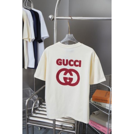 2025SS 半袖Tシャツ GUCCI グッチ 魅力の詰まったスタイル 2025SS 半袖Tシャツ GUCCI グッチ 魅力の詰まったスタイル