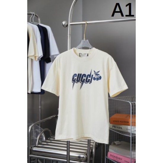 2025SS 半袖Tシャツ GUCCI グッチ 今年の春夏先行販売新作 2025SS 半袖Tシャツ GUCCI グッチ 今年の春夏先行販売新作