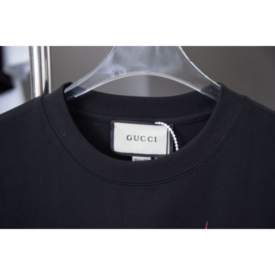 2025SS 半袖Tシャツ GUCCI グッチ 今年の春夏先行販売新作 2025SS 半袖Tシャツ GUCCI グッチ 今年の春夏先行販売新作