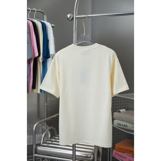 2025SS 半袖Tシャツ GUCCI グッチ 見た目以上のかっこいい 2025SS 半袖Tシャツ GUCCI グッチ 見た目以上のかっこいい
